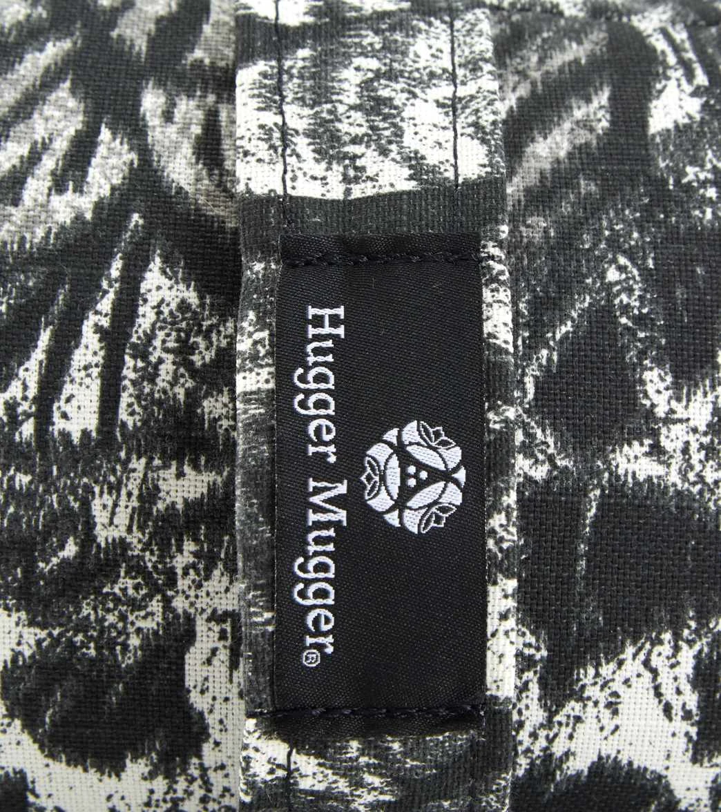 Hugger Mugger V-Shape Cushion Print Night Flight 3 Hugger Mugger V-Shape Cushion Print Night Flight - Image 3