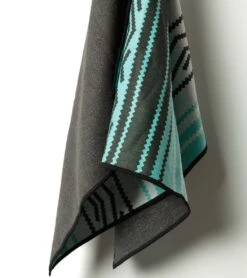 Nomadix Baja Yoga Hand Towel Aqua