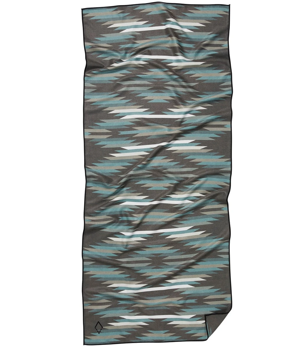 Nomadix Unita Yoga Mat Towel Green 1 Nomadix Unita Yoga Mat Towel Green