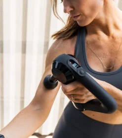 Theragun Elite™ Black/Blue 25 Theragun Elite™ Black/Blue -EVERYDAY YOGA Sales 6716345614379 blackblue 11a