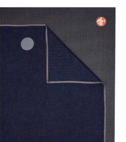 Manduka Yogitoes® Yoga Mat Towel, 71" Midnight -EVERYDAY YOGA Sales 6895580315691 midnight 4a