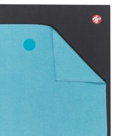 Manduka Yogitoes+ Repreve® Yoga Mat Towel, 71" Aqua 7 Manduka Yogitoes+ Repreve® Yoga Mat Towel, 71" Aqua -EVERYDAY YOGA Sales 6895582412843 aqua 4a