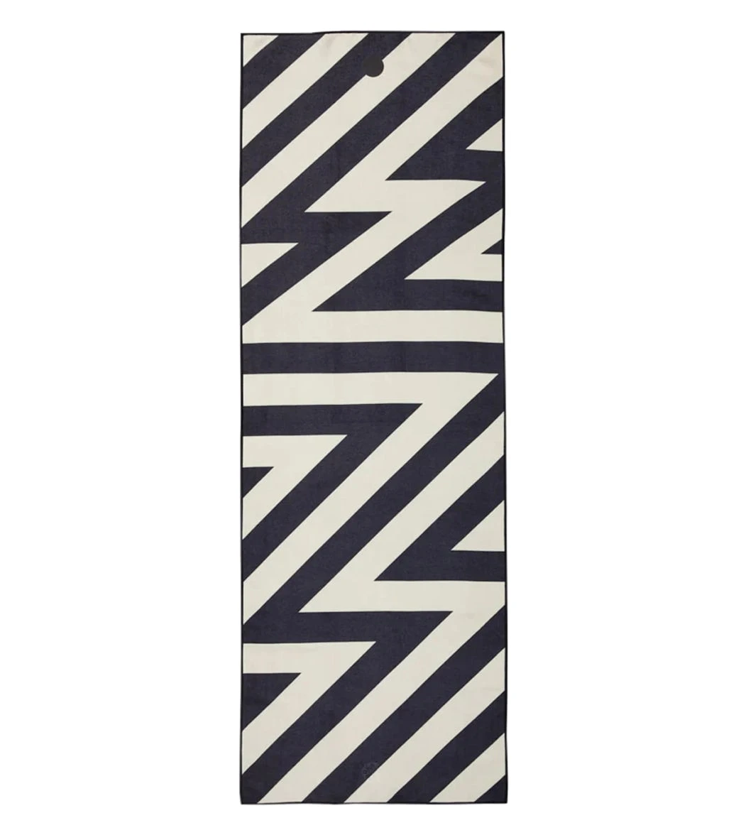 Manduka Yogitoes+ Repreve® Yoga Mat Towel, 71" Nouveau Zig Zag 5 Manduka Yogitoes+ Repreve® Yoga Mat Towel, 71" Nouveau Zig Zag - Image 5