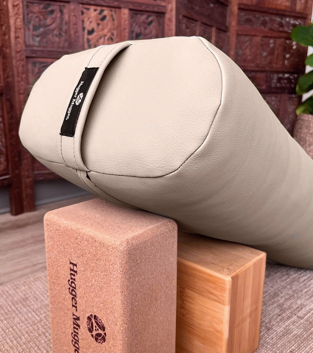 Hugger Mugger EZ Clean Standard Bolster Taupe 4 Hugger Mugger EZ Clean Standard Bolster Taupe - Image 4