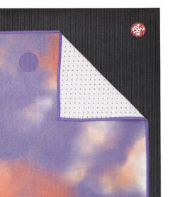 Manduka Yogitoes+ Repreve® Yoga Mat Towel, 71" Paisley Sky -EVERYDAY YOGA Sales 7083041030187 paisleysky 4a